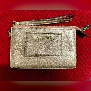 MICHAEL Michael Kors Rose Gold wristlet